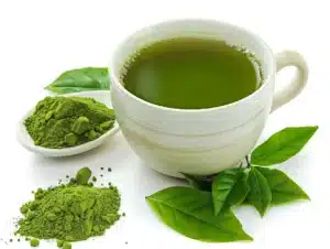 Descubra como o chá verde pode potencializar a perda de peso de forma saudável